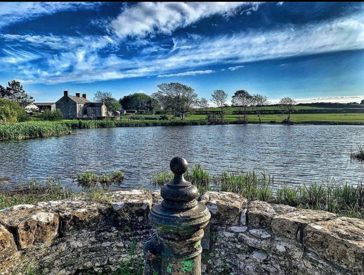 Orchard Lodge -Coastal Retreat, New Build, Village Views, Private Garden And Terrace Saint Brides Major Exteriér fotografie