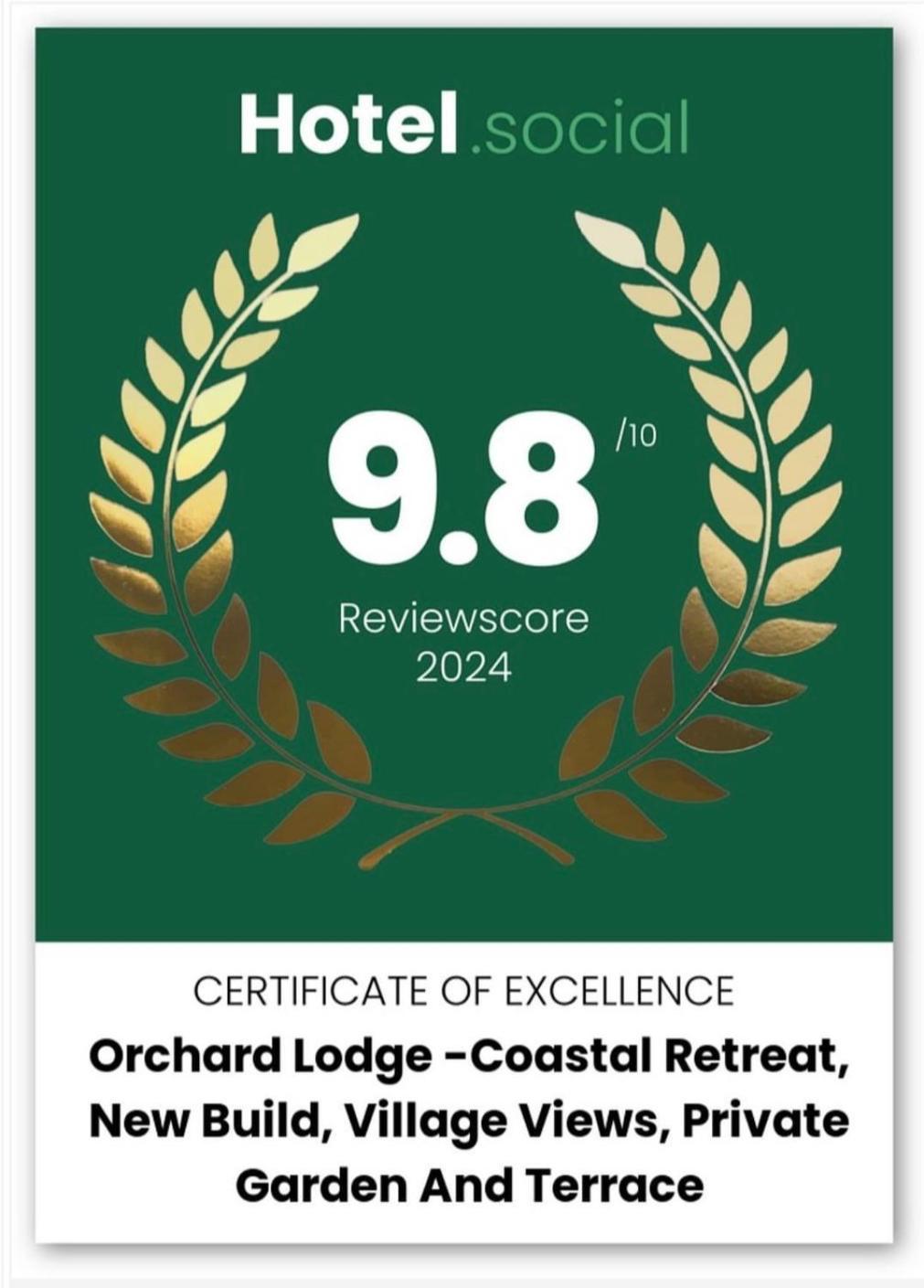 Orchard Lodge -Coastal Retreat, New Build, Village Views, Private Garden And Terrace Saint Brides Major Exteriér fotografie